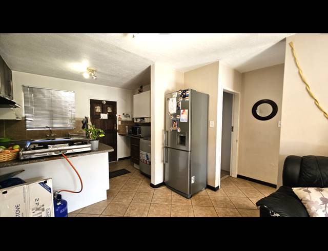 2 BEDROOM APARTMENT FOR SALE IN MOOIKLOOF RIDGE